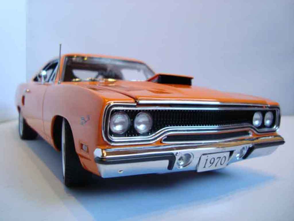 Porsche 996 1/18 GMP road runner 1970 limited edition of diecast model cars