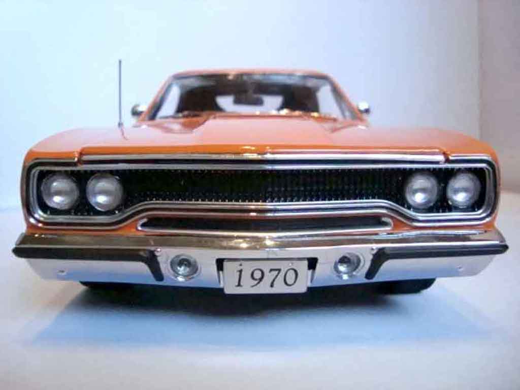 Porsche 911 Base road runner 1970 limited edition of 1/18 GMP