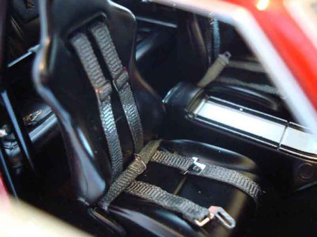 Plymouth GTX Base 426 hemi gtx in rallye red 1/18 GMP