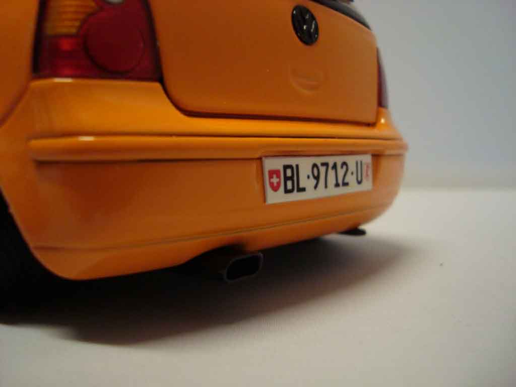 Volkswagen Polo Base 9n orange jantes 13 pouces 1/18 Anson