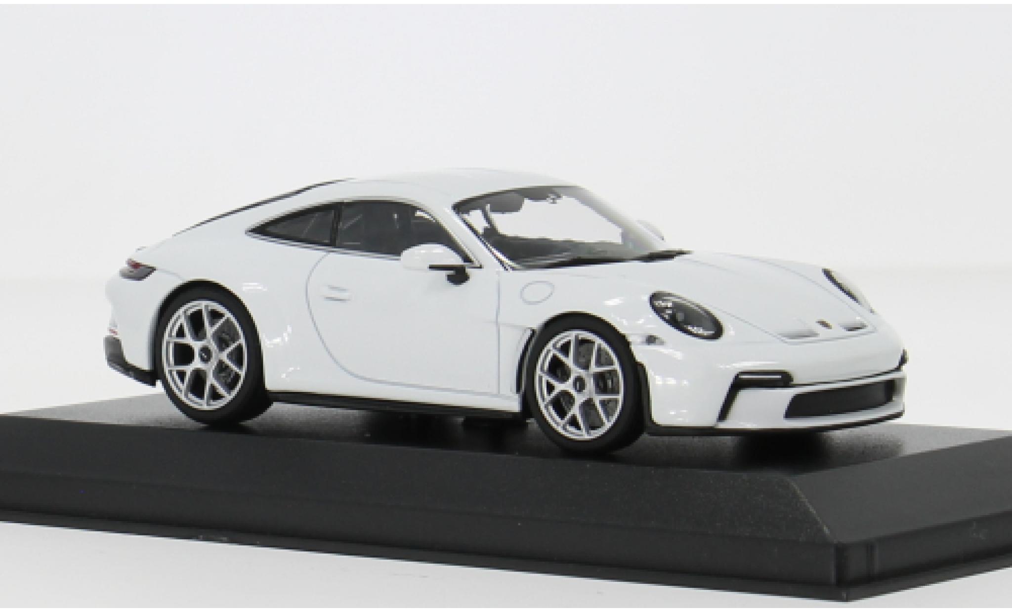 Porsche 992 1/43 Minichamps 911  S/T white 2023 1:43 diecast model cars
