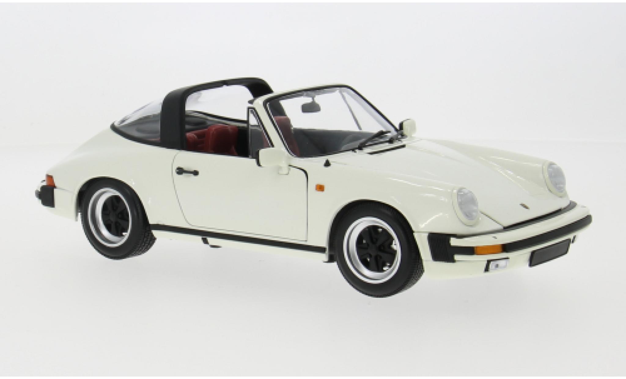 Porsche 911 1/18 Minichamps Carrera Ta white 1:18 diecast model cars