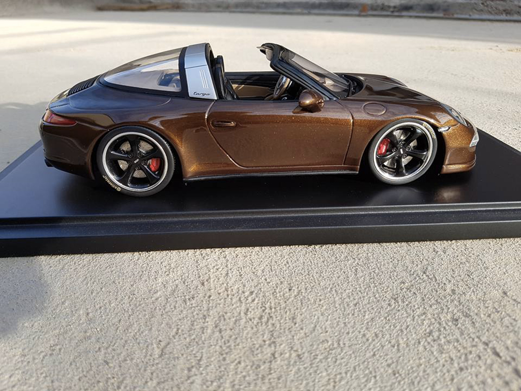 Porsche 911 Targa 4 GTS brown jantes techart 1/18 GT Spirit