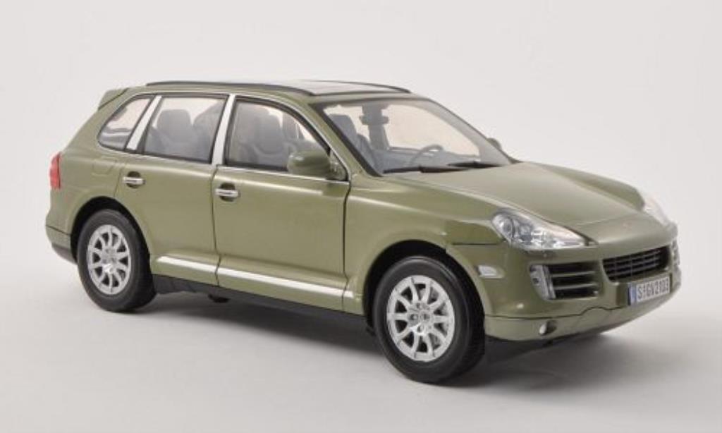 Porsche Cayenne 1/18 Motormax (9PA) grey-grun 2008 diecast model cars