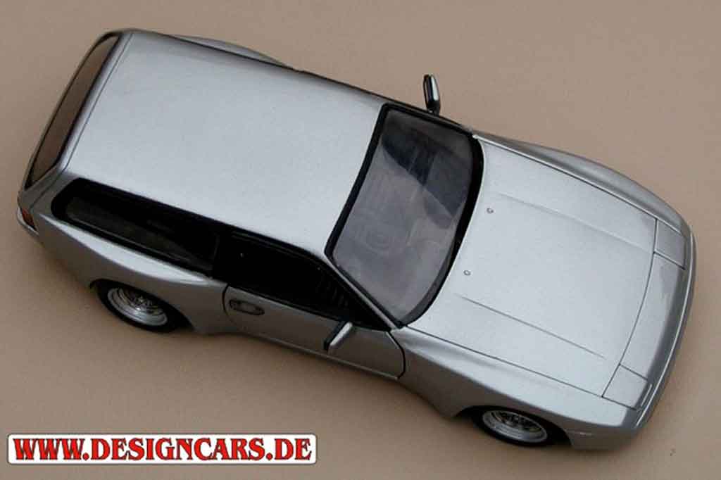 Porsche 944 1985 turbo kombi 1/18 Minichamps