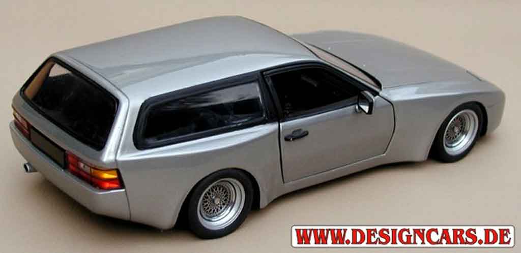 Porsche 944 1985 turbo kombi 1/18 Minichamps