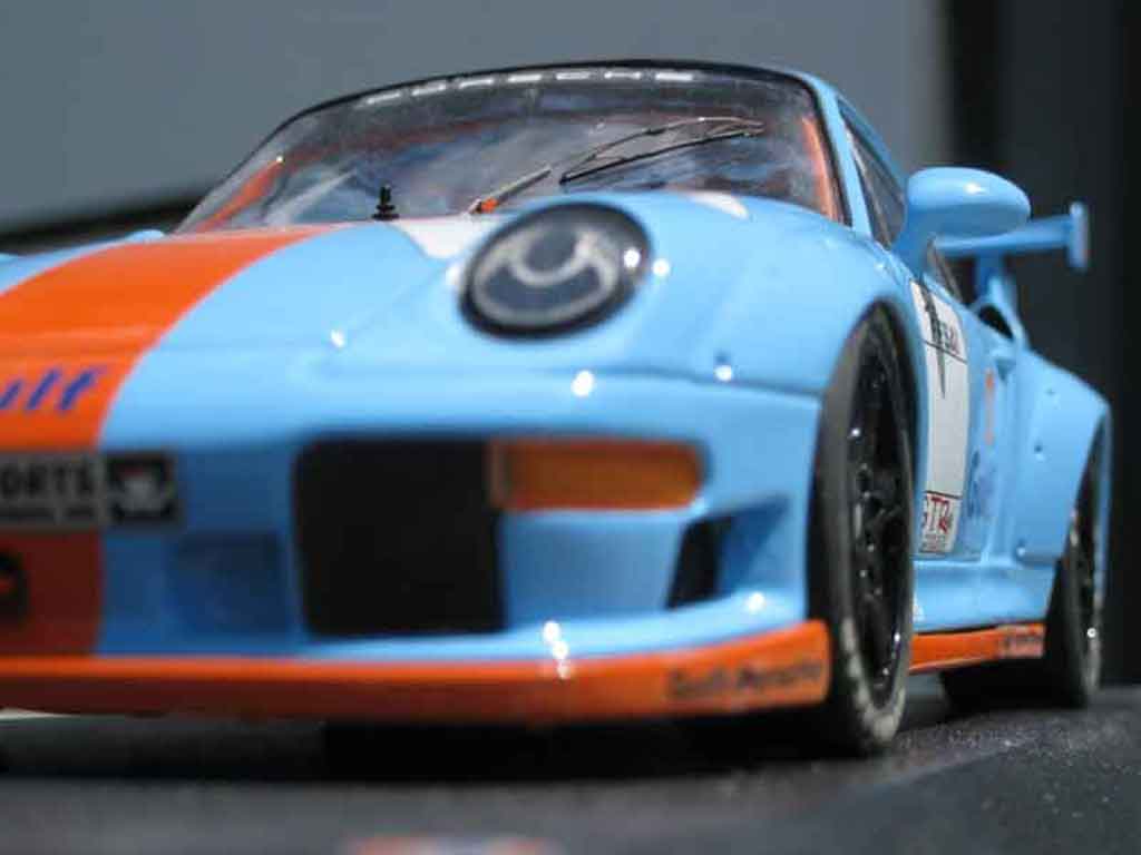 Porsche 911 GT2 evolution gulf 1/18 Ut Models