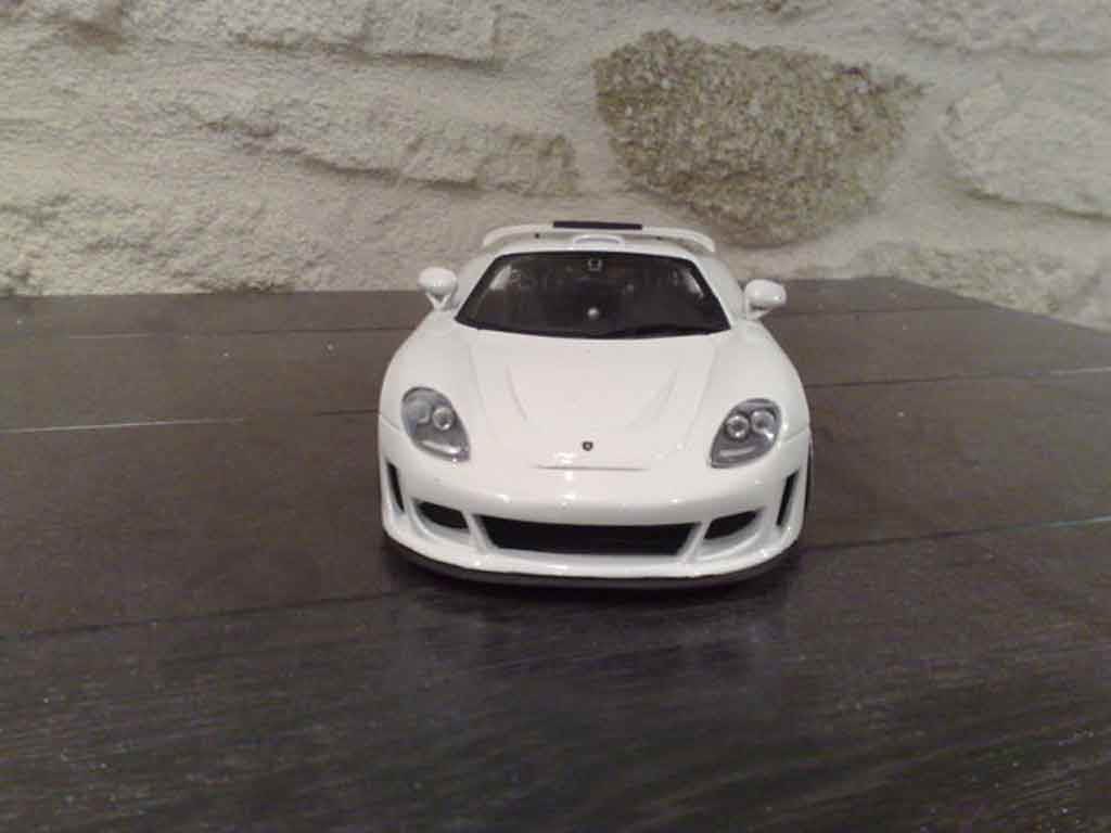 Gemballa Mirage GT mirage white 1/18 Maisto