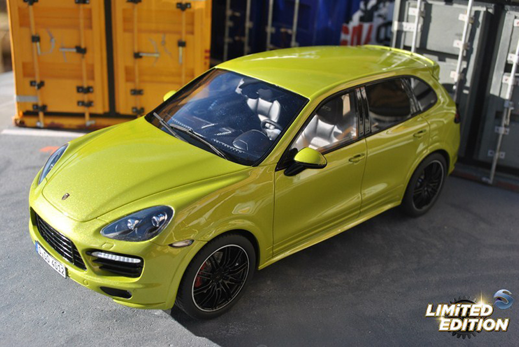 Porsche Cayenne GTS 1/18 GT Spirit GTS grun diecast model cars