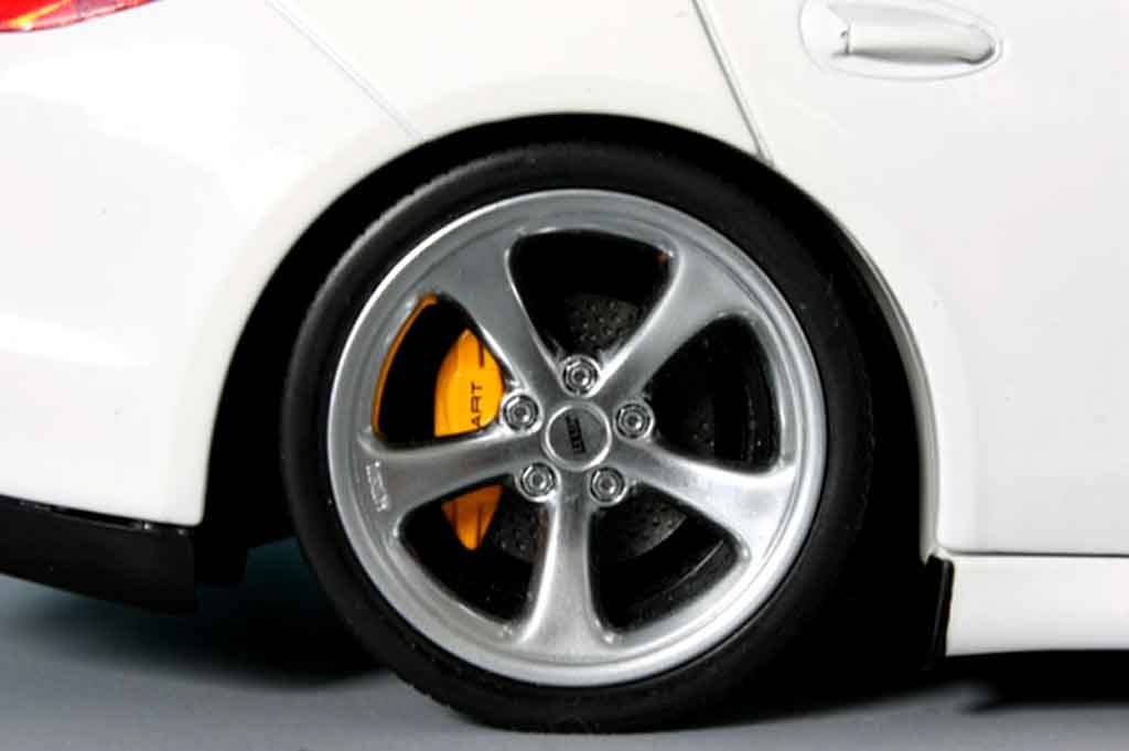 Porsche Panamera 4S white 1/18 Norev