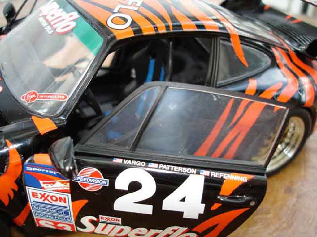 Porsche 911 GT2 evo superflo #24 1/18 Ut Models