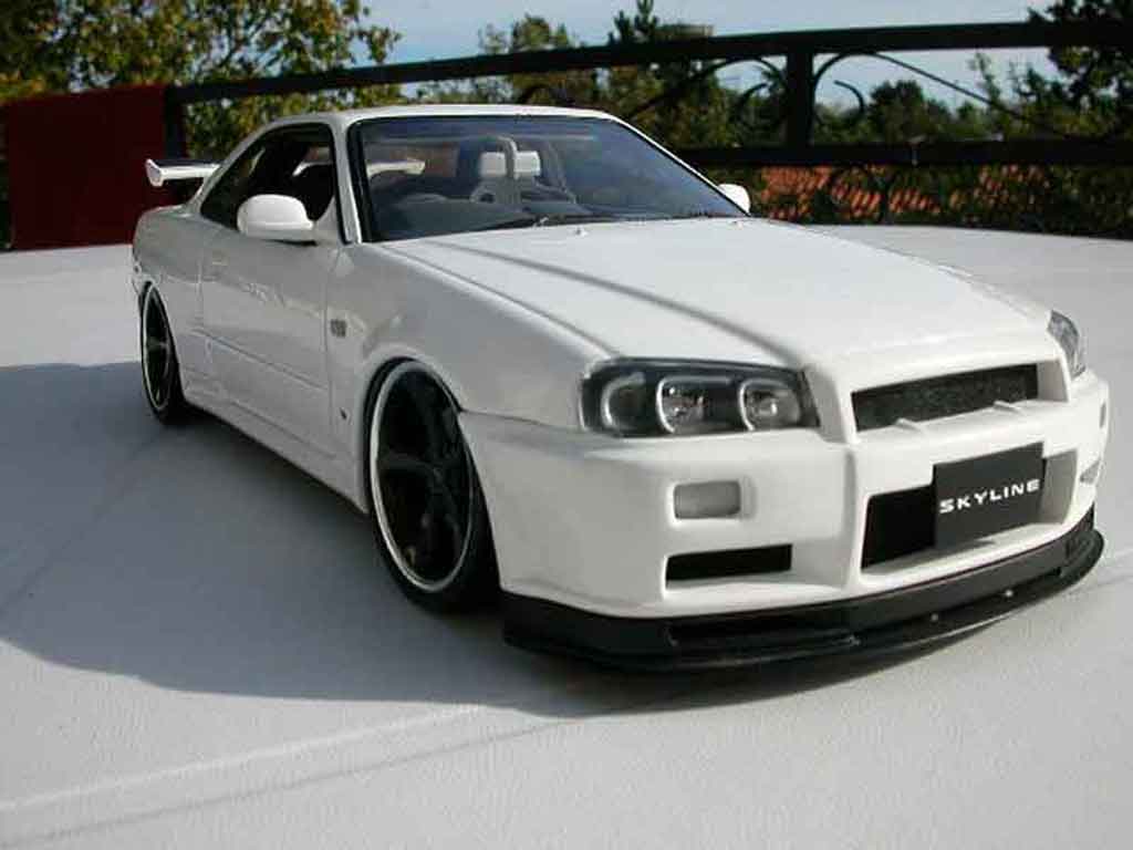 Nissan Skyline R34 1/18 Autoart blanche R34 jantes techart diecast model cars