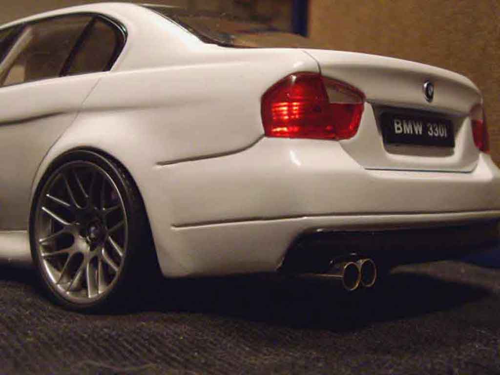 Bmw 330 E90 1/18 Welly E90 jantes csl ligne echappement diecast model cars