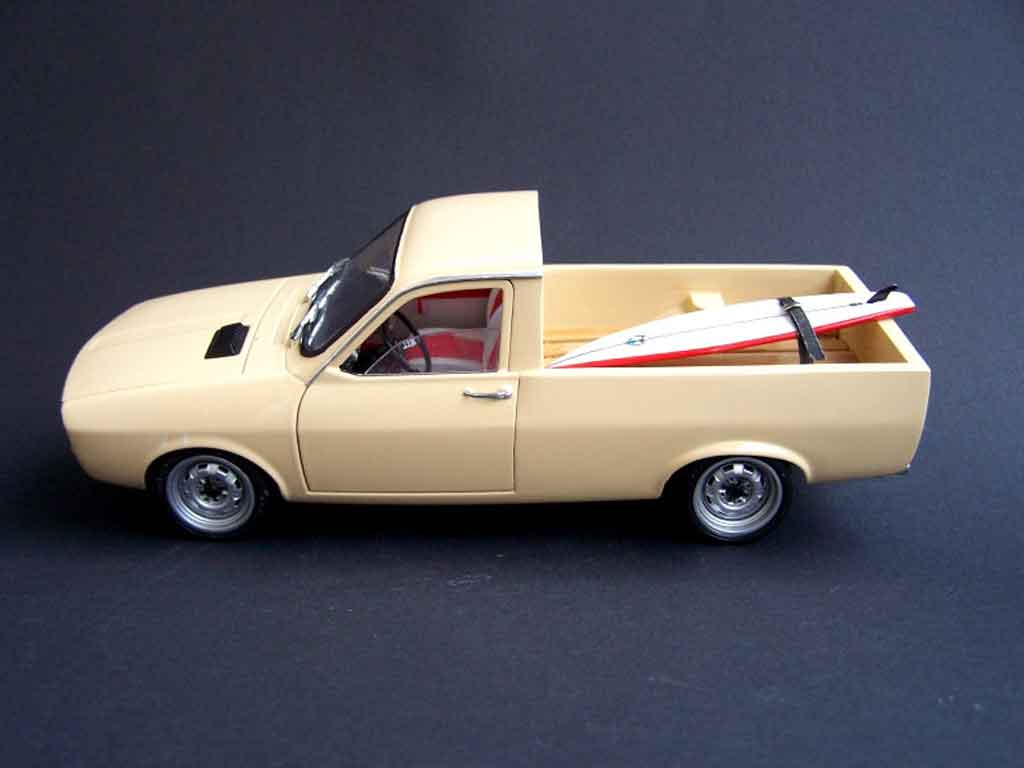Renault 12 Pick up beige 1/18 Solido