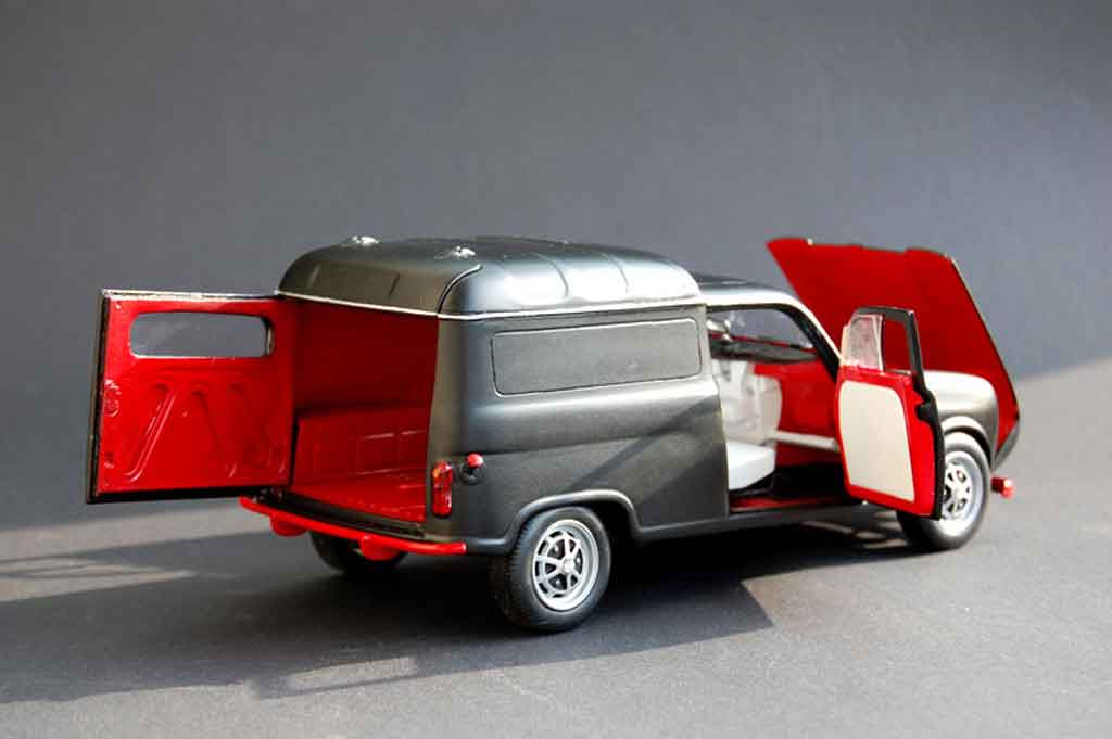 Renault 4 F4 F fourgonette 1/18 Norev