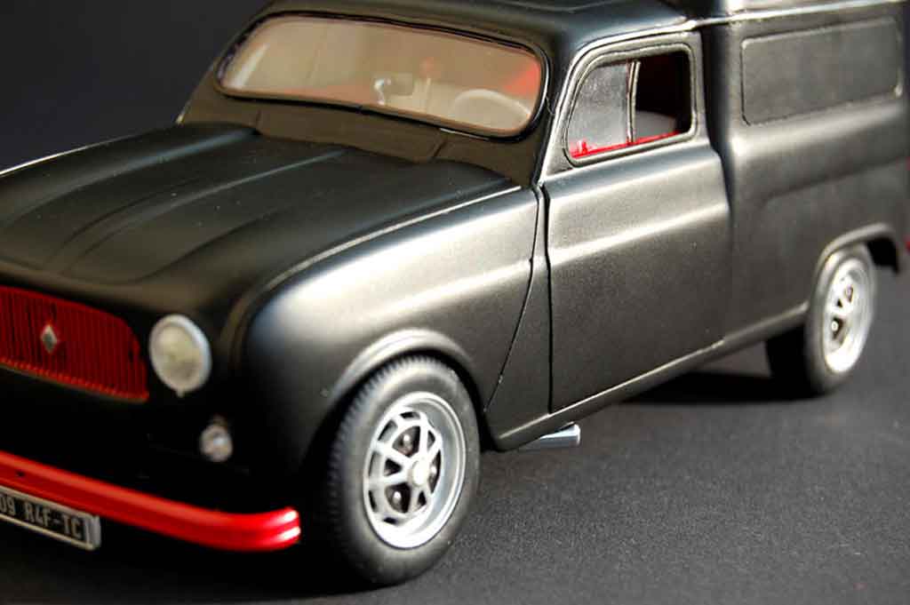 Renault 4 F4 F fourgonette 1/18 Norev