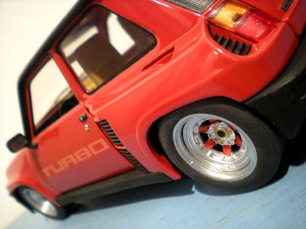 Renault 5 Turbo red jantes gotti 073r 1/18 Universal Hobbies