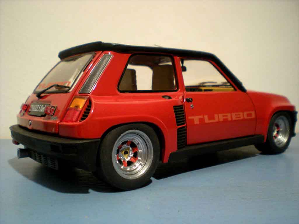 Renault 5 Turbo red jantes gotti 073r 1/18 Universal Hobbies