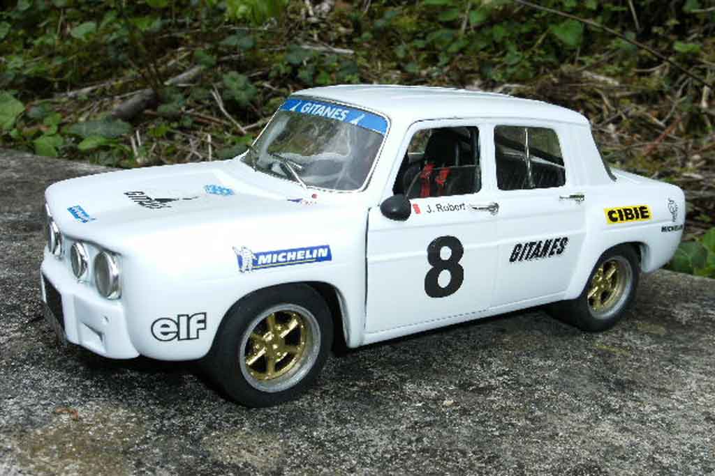 Renault 8 Gordini white jantes larges et kit carrosserie dinacar 1/18 Solido