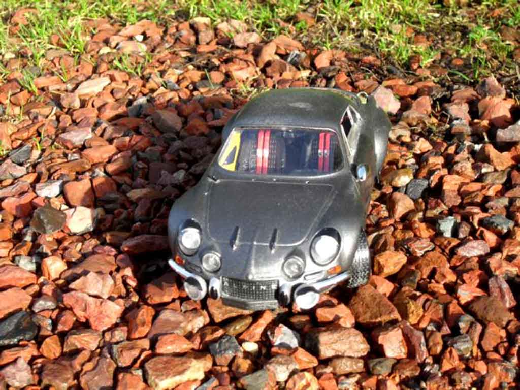 Alpine A110 1/18 Burago 1800 s grey diecast model cars