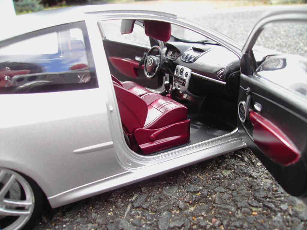 Renault Clio 3 RS grey jantes ferrari f430 1/18 Solido