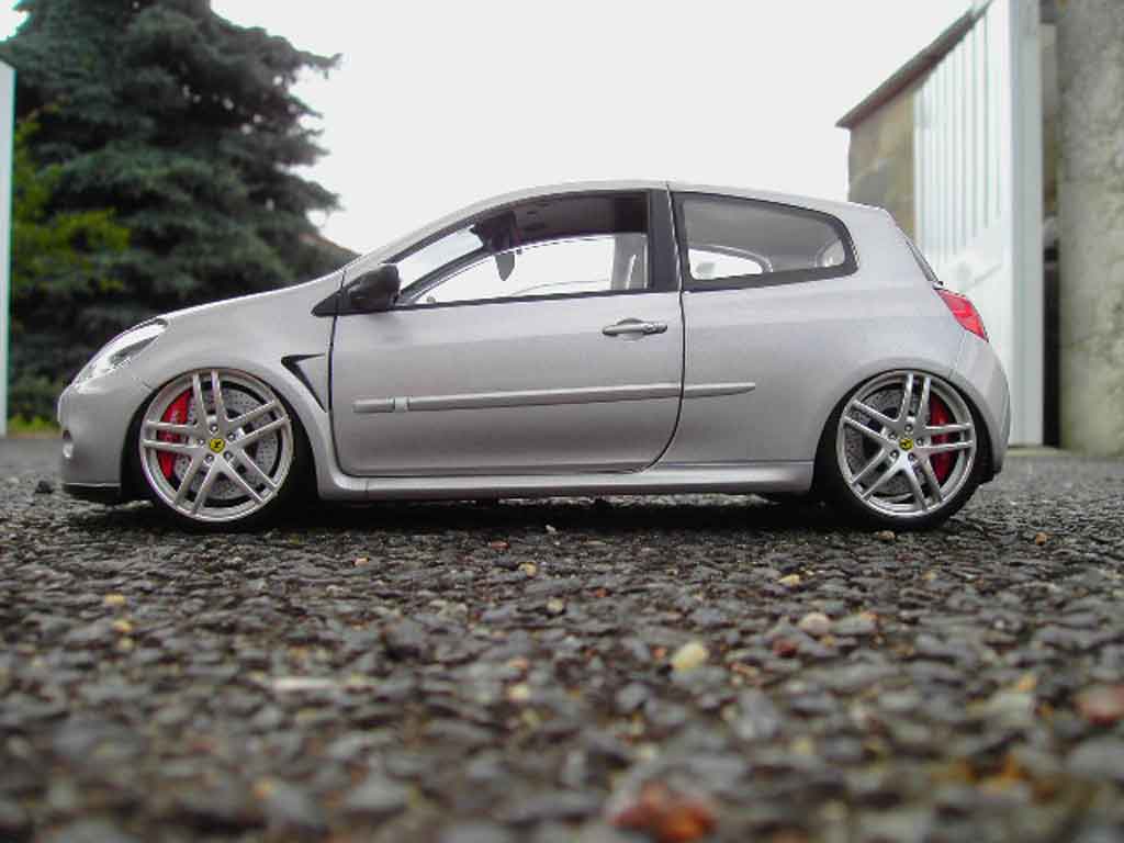 Renault Clio 3 RS grey jantes ferrari f430 1/18 Solido