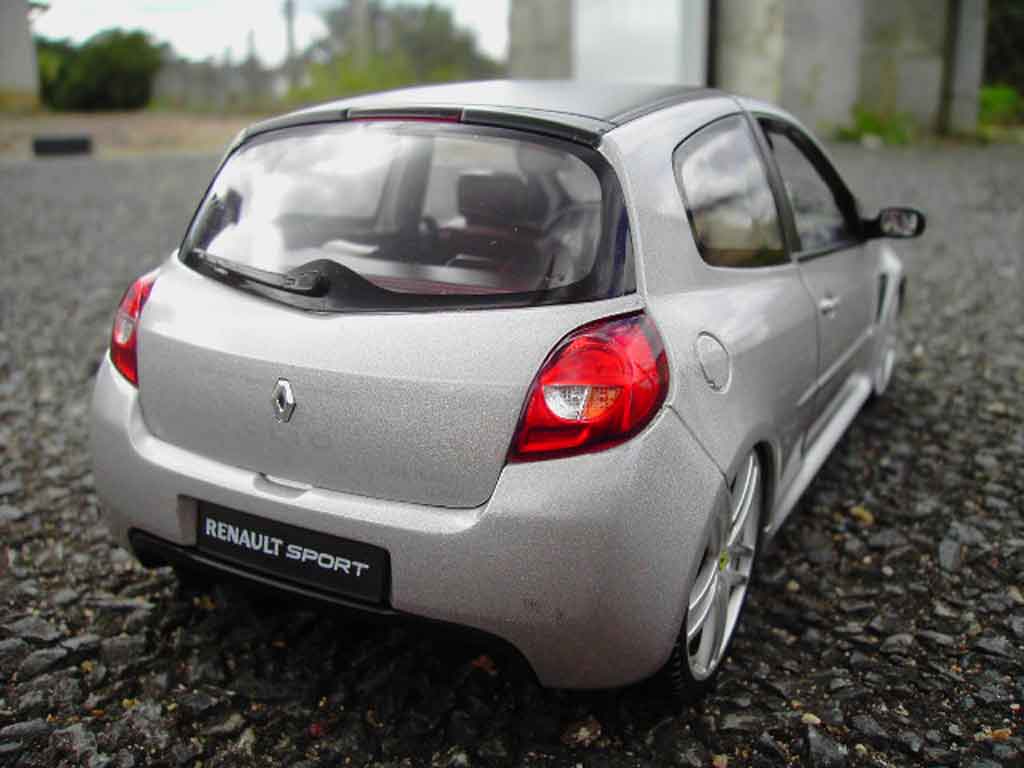 Renault Clio 3 RS grey jantes ferrari f430 1/18 Solido