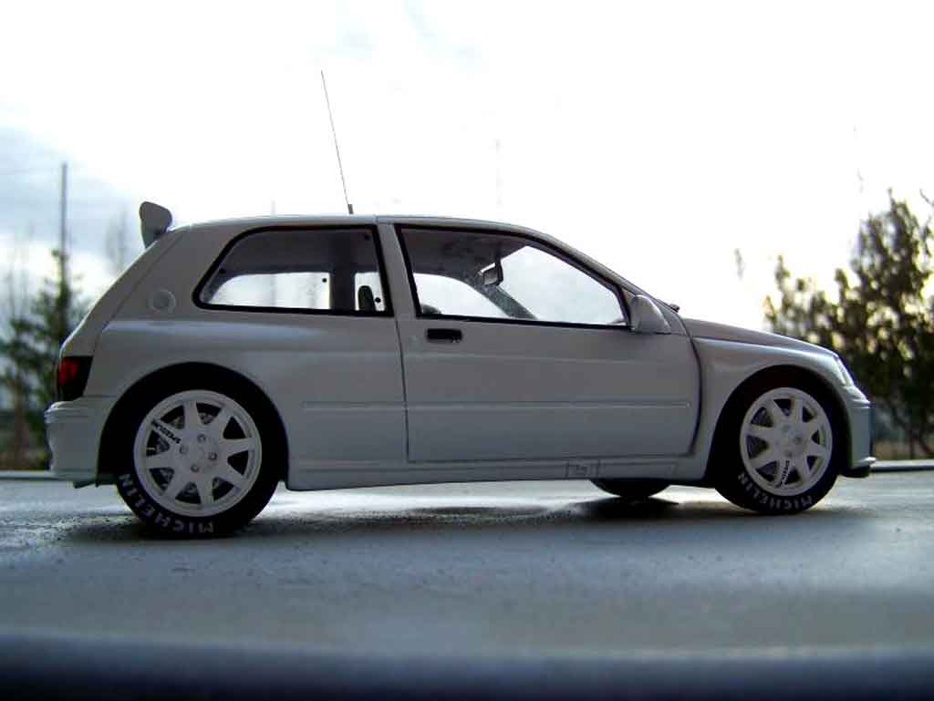 Renault Clio Maxi white 1/18 Ottomobile