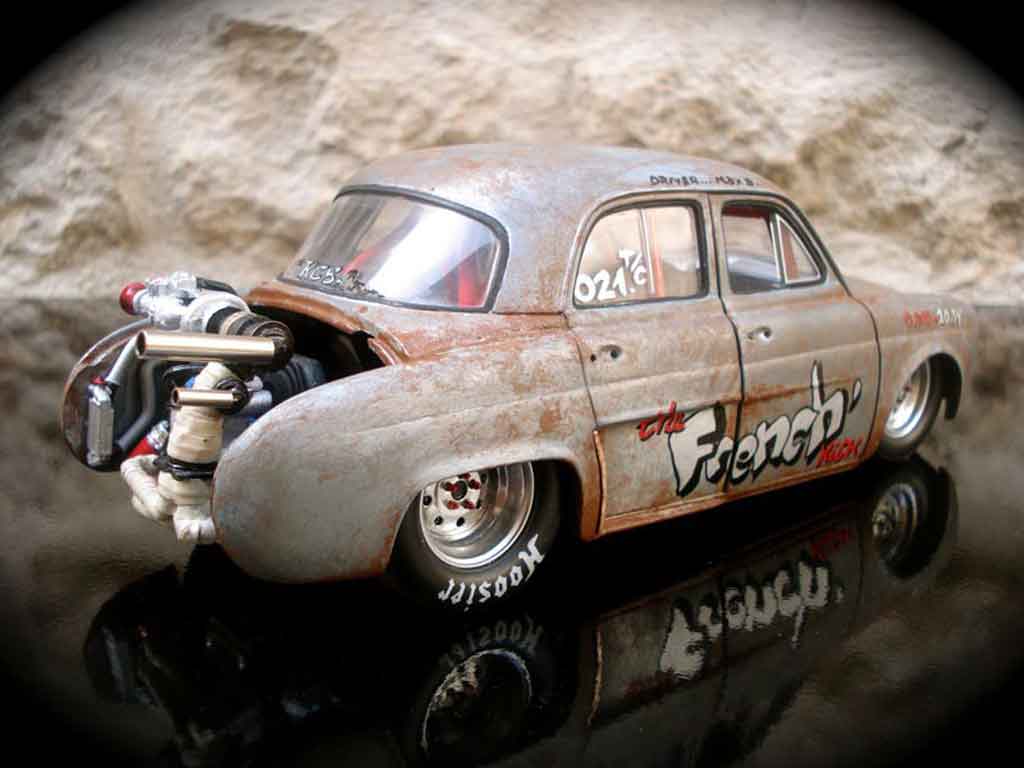 Renault Dauphine Base drag strip a moteur vw prepare 1/18 Norev