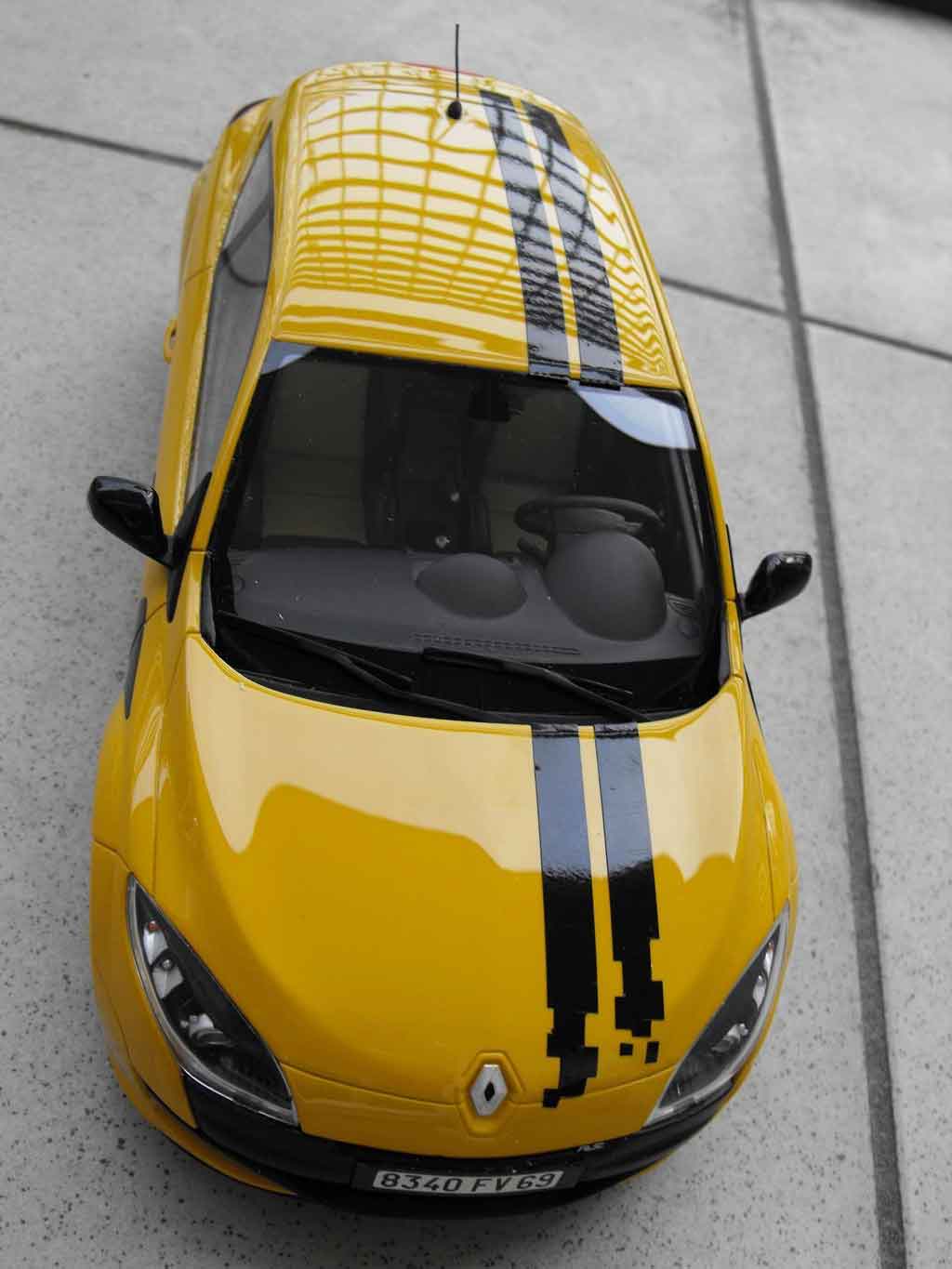 Renault Megane RS 250 2.0 t yellow deco renault sport 1/18 Ottomobile