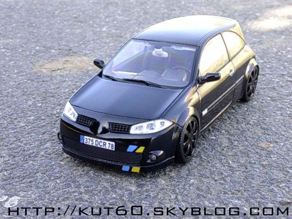 Renault Megane Sport 1/18 Burago Sport rs f1 team black kit xenon diecast model cars