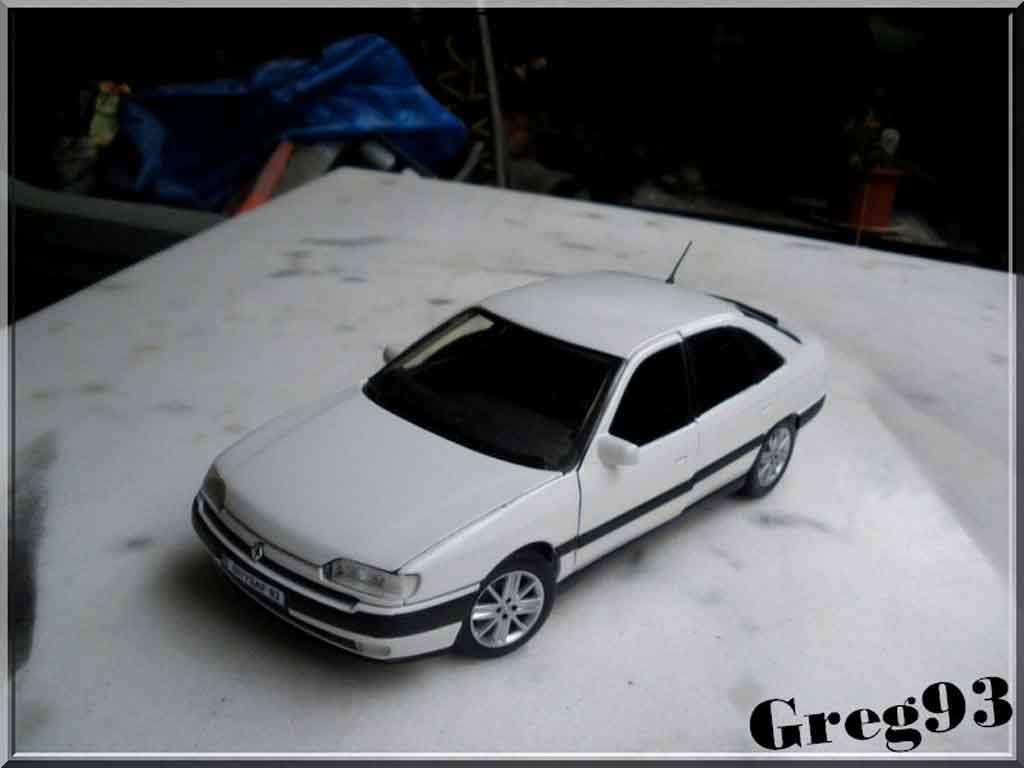 Renault Safrane Biturbo 1/18 Solido