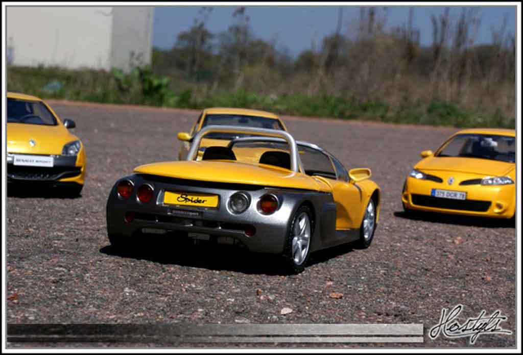 Renault Spider Base yellow sirius 1/18 Anson