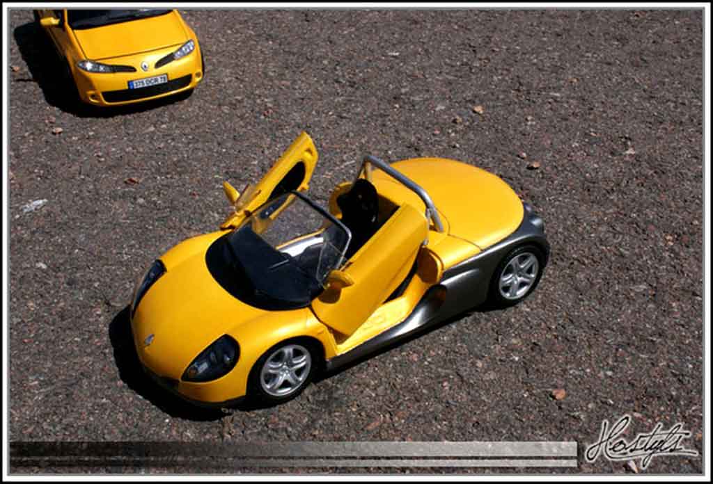Renault Spider Base yellow sirius 1/18 Anson