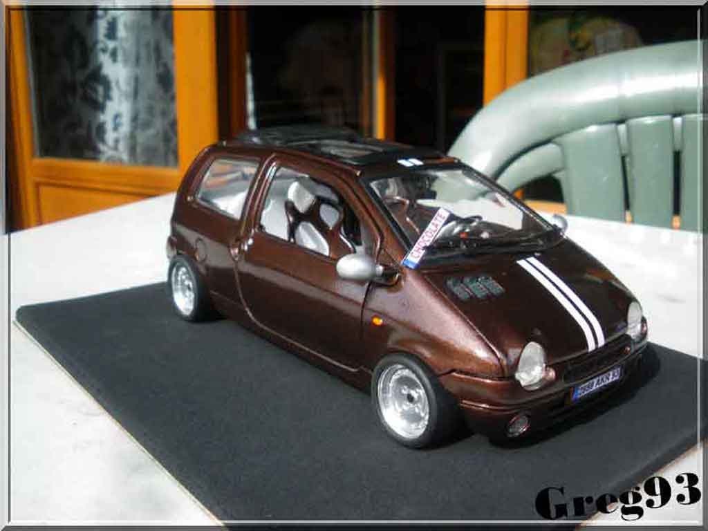 Renault Twingo Base chocolate jantes ronal 1/18 Anson