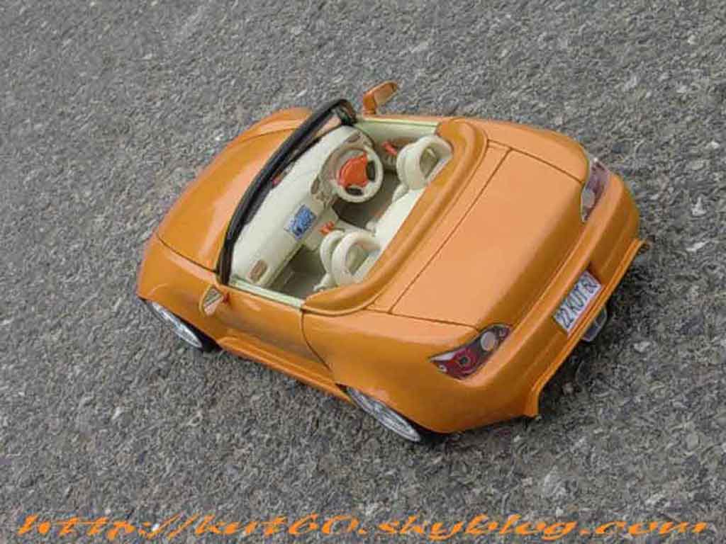 Honda S2000 Base orange tuning 1/18 Maisto
