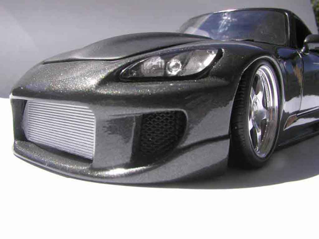Honda S2000 Base black kit carrosserie 1/18 Maisto