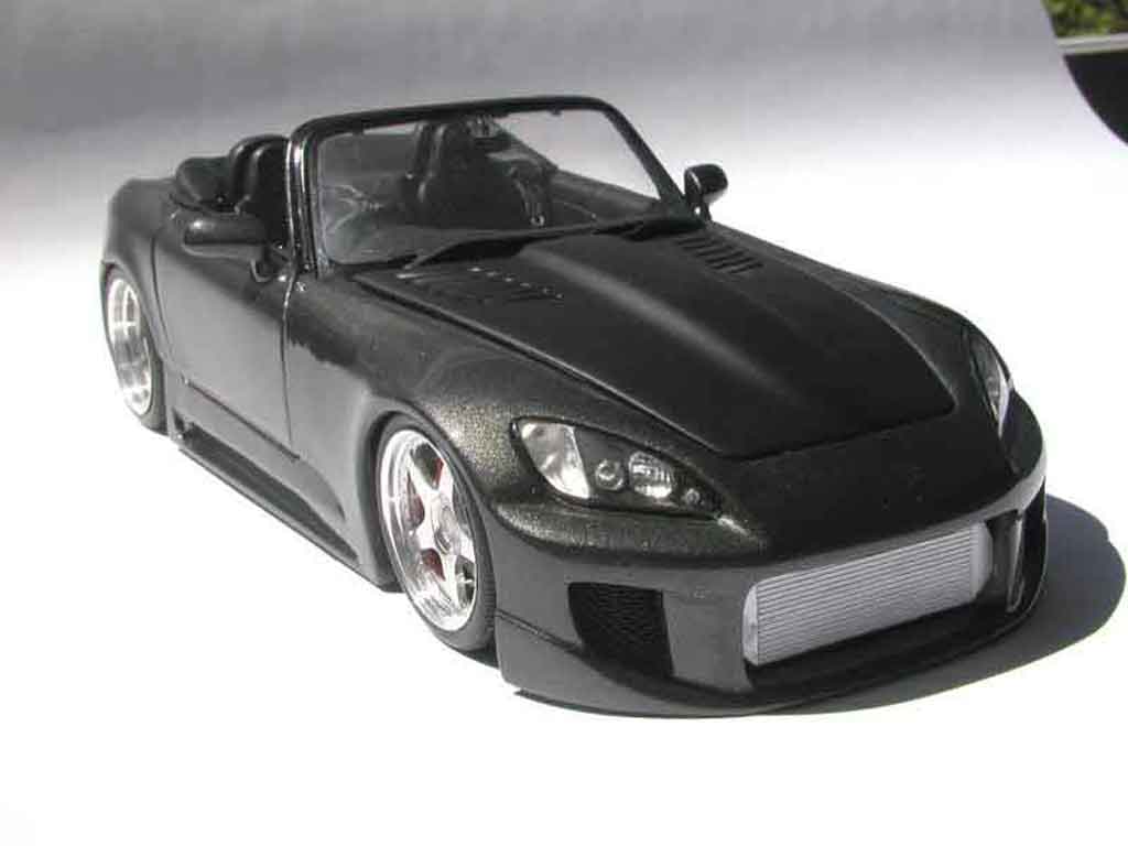 Honda S2000 Base black kit carrosserie 1/18 Maisto