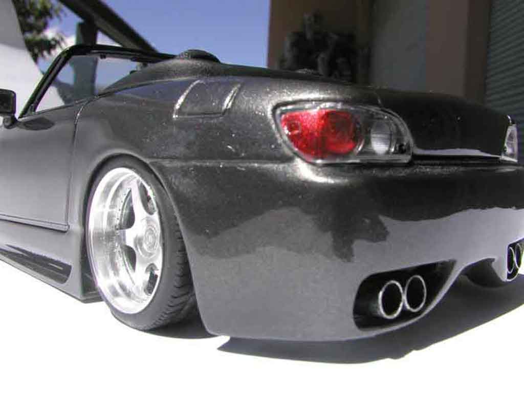 Honda S2000 Base black kit carrosserie 1/18 Maisto