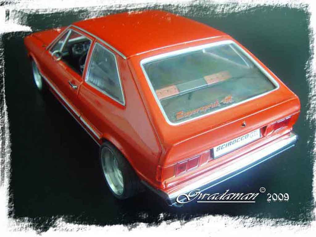 Volkswagen Scirocco GTI red ligne supersprint 1/18 Revell