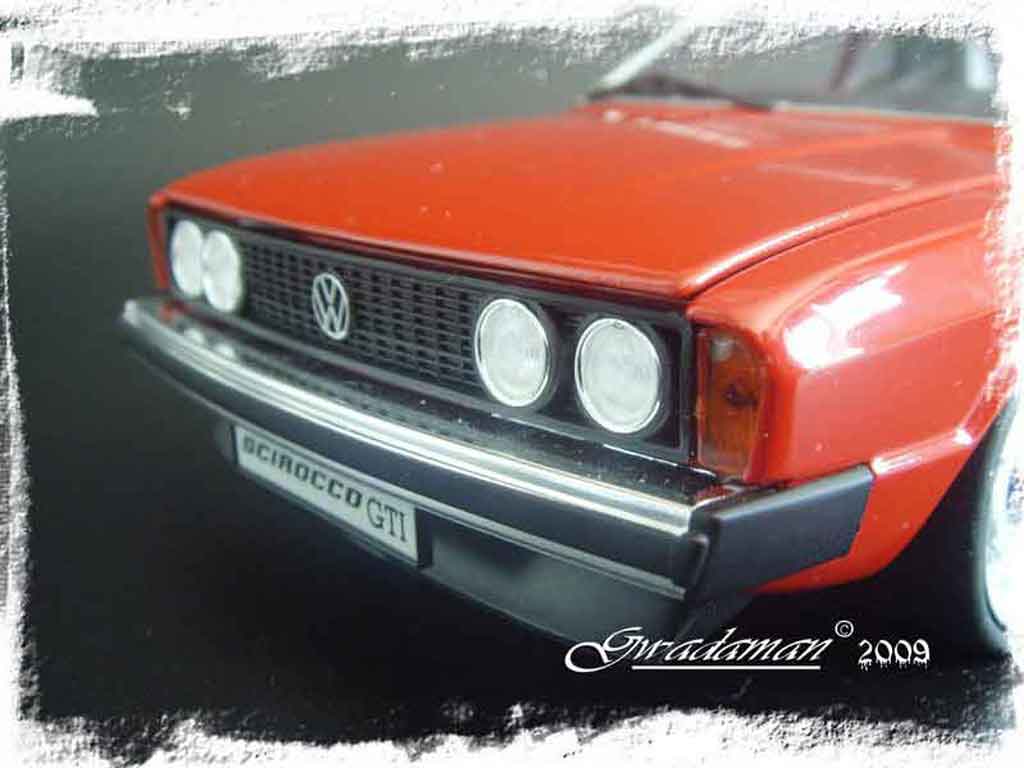 Volkswagen Scirocco GTI red ligne supersprint 1/18 Revell