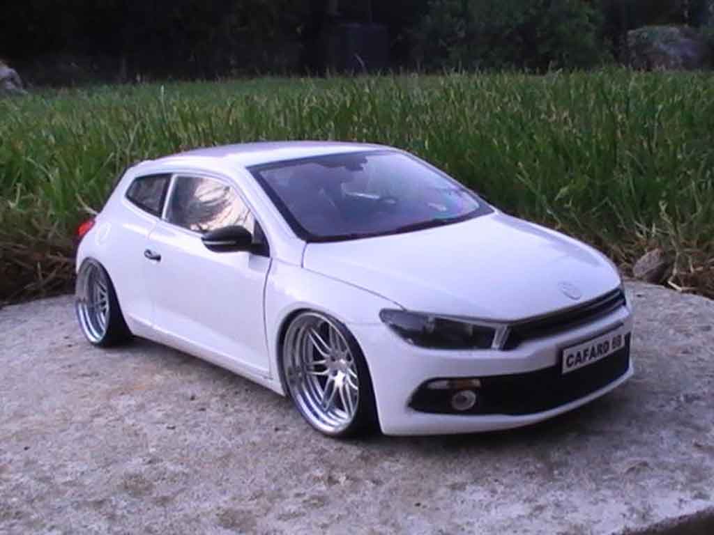 Volkswagen Scirocco R 3 white jantes 19 pouces 1/18 Norev
