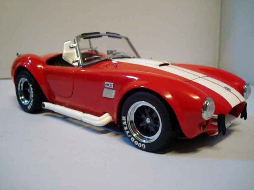 AC Cobra shelby 427 s/c red 1/18 Yat Ming