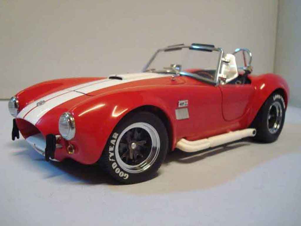 AC Cobra shelby 427 s/c red 1/18 Yat Ming