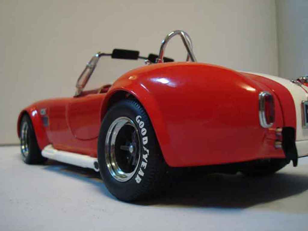 AC Cobra shelby 427 s/c red 1/18 Yat Ming