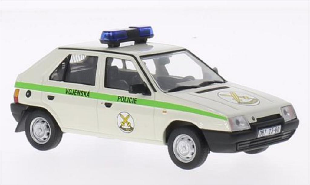 Skoda Favorit 1/43 Abrex Vojenska Policie 1994 Hlavni velitelstvi RZ 087 1987 diecast model cars