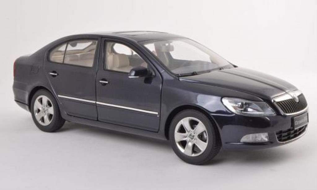 Skoda Octavia 1/18 Paudi blue 2010 diecast model cars
