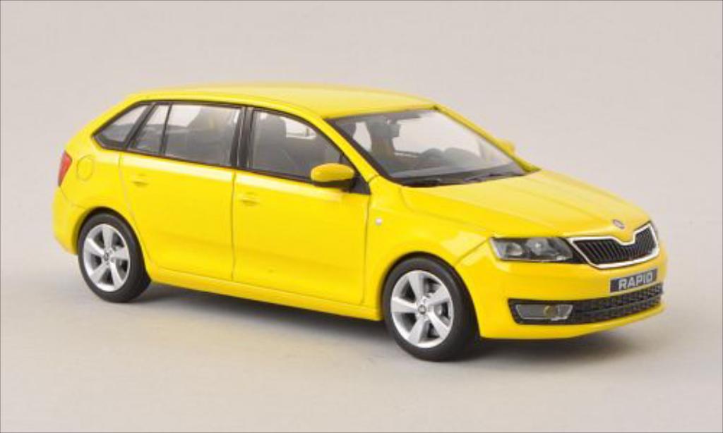 Skoda Rapid 1/43 Abrex Spaceback yellow 2013 diecast model cars