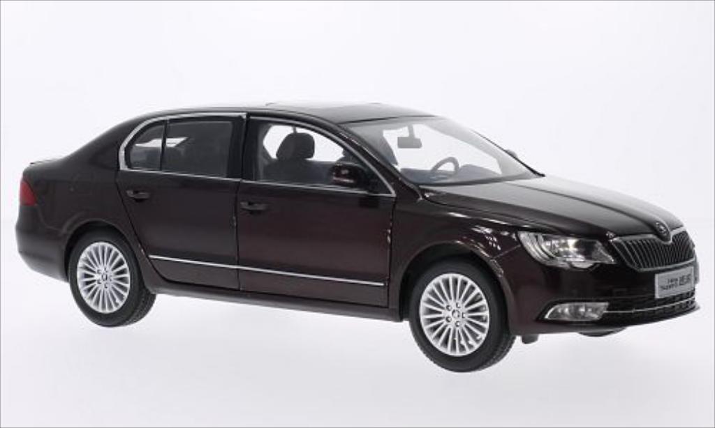 Skoda Superb 1/18 Paudi red 2013 diecast model cars