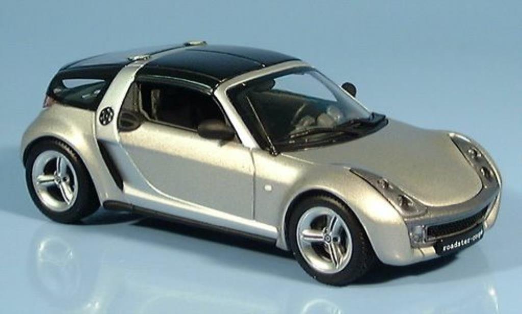 Smart Roadster coupe 1/43 Minichamps coupe beige 2003 diecast model cars